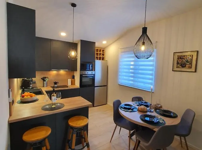 Connor Διαμέρισμα Πούλα