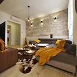 Connor Apartment Pula